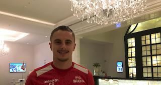 Sitten-Verteidiger Quentin Maceiras und die Zufriedenheit &uuml;ber einen grossz&uuml;gigen Hotelkomplex (Titanic Deluxe Golf) und gute Trainingspl&auml;tze.