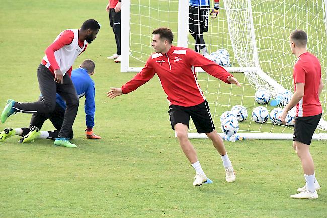 Die engagierten Sitten-Spieler auf ihrem Trainingsplatz in Belek.