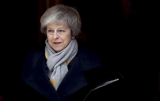 Es sieht nicht danach aus, als ob Premierministerin Theresa May nun zurücktreten will: "Es ist meine Verpflichtung, beim Brexit zum Ziel zu kommen."