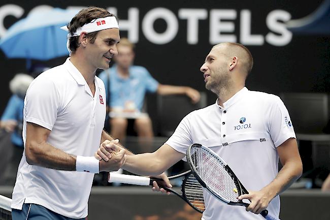 Dreisatz-Sieg. Roger Federer schlägt den Engländer Daniel Evans und trifft nun in der dritten Runde auf den Franzosen Gaël Monfils oder den Amerikaner Taylor Fritz.