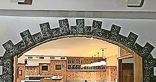 Neue Patrons und ein neues Ambiente im Restaurant Caf&eacute; Amherd in Glis.