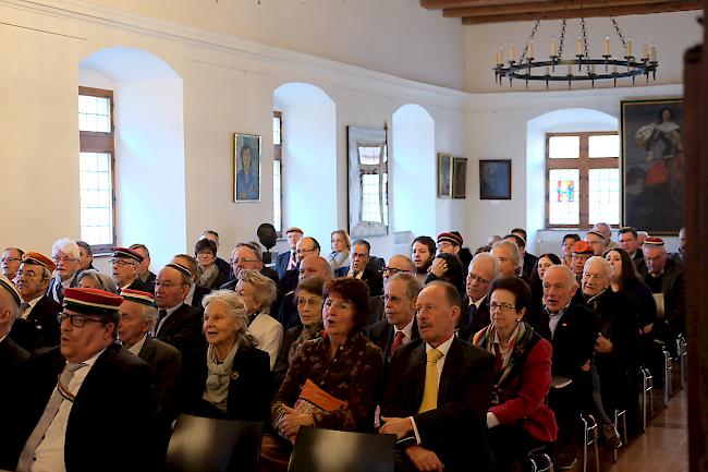 Viele Freunde und Bekannte ehrten den grossen Geist im Rittersaal