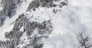 Bei einem Lawinenniedergang in den Freiburger Voralpen ist ein 55-j&auml;hriger Mann get&ouml;tet worden. 