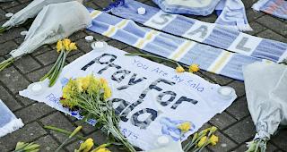 Keine Hoffnung mehr f&uuml;r den bei einem Flug &uuml;ber den &Auml;rmelkanal verschollenen Fussballer Emiliano Sala und seinen Piloten.  