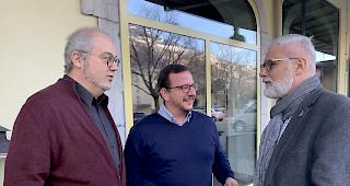 Unterwegs. Schulleiter Amad&eacute; Schnyder, Pr&auml;sident Philipp Matthias Bregy und Vizepr&auml;sident Christoph F&ouml;hn (von links).