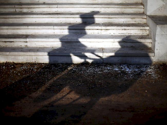 Der Kanton St. Gallen hat einen Bericht zu den illegalen Adoptionen aus Sri Lanka in den 1980er-Jahren veröffentlicht.