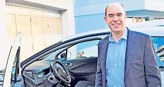 Unter Strom. &laquo;Unsere Preise geh&ouml;ren national zu den g&uuml;nstigsten&raquo;, sagt Hans-Peter Burgener.Foto WB