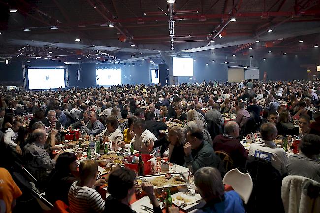Sitzordnung. Mehr als 7000 Besucher kommen im Kongresszentrum CERM in Martinach zusammen.