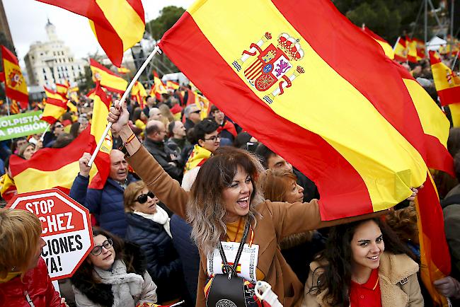 Die Protestkundgebung auf der Plaza de Colon in Madrid am Sonntag war die bisher grösste gegen den sozialdemokratischen Ministerpräsidenten Pedro Sanchez.