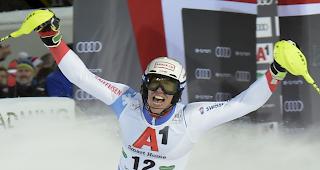 Dank starkem Ramon Zenh&auml;usern holt die Schweiz die Goldmedaille im Team-Wettkampf. 