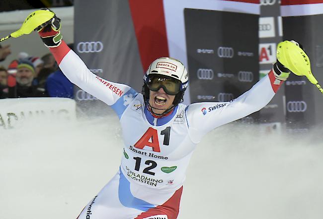 Dank starkem Ramon Zenhäusern holt die Schweiz die Goldmedaille im Team-Wettkampf. 