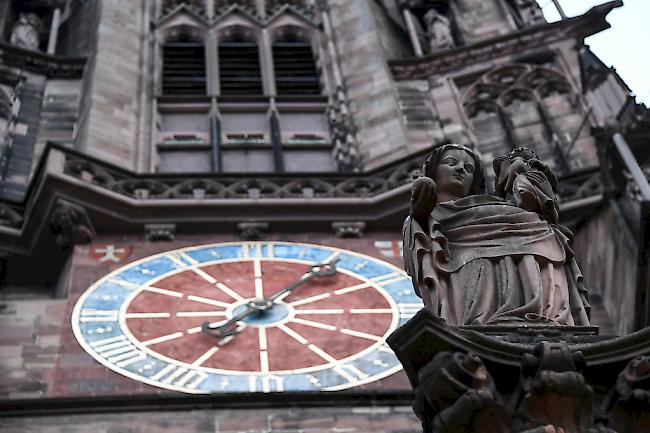 Bei einem Treffen haben Missbrauchsopfer dem Erzbischof von Marseille zehn Empfehlungen mitgegeben, was die Kirche in Frankreich ändern könnte, um gegen Missbrauch vorzugehen.