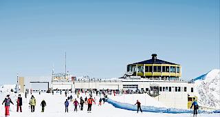 Alles dreht sich. Auch in Saas-Fee (hier symbolhaft mit dem Drehrestaurant auf Mittelallalin) mit einem neuen Preissystem f&uuml;r die Saisonkarten. Der Hammerdeal wird nach drei Jahren durch den &laquo;Magic Pass&raquo; abgel&ouml;st.
