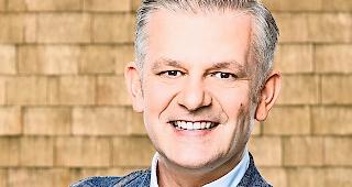 Erste Unterhaltungssendung. Sportmoderator Rainer Maria Salzgeber. 