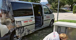 Viel Arbeit. Die Erschliessung mit Glasfaser ist kostenintensiv, bietet aber auch Vorteile.