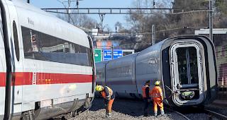 Der ICE aus Berlin entgleiste zwischen dem Badischen Bahnhof und Basel SBB und kam nur wenige Meter vor einer Tunnelwand zum Stehen. 