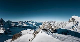 &laquo;Alpine Crossing&raquo;. L&auml;uft alles nach Plan steht ab 2021 zwischen Klein Matterhorn und Testa Grigia eine neue 3S-Bahn im Einsatz.