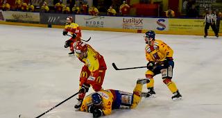 Heinimann und Siders oben, Beeler und D&uuml;bendorf am Boden - die Walliser stehen im Playoff-Final.