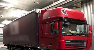 Abgasentgiftung manipuliert und Ruhezeit nicht eingehalten. Mazedonischer Fahrer eines bulgarischen Lastwagens wurde verzeigt. Ebenso sein Arbeitgeber.