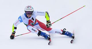 Premiere. Zum ersten Mal in seiner Karriere f&auml;hrt Marco Odermatt auf das Weltcup-Podest.