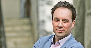 Infoabende. Gemeinderat Yves Zurwerra stellt das neue Reglement vor.