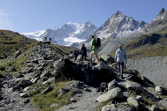 Letztes Jahr sind 30 Prozent mehr Menschen beim Bergsteigen oder Bergwandern in der Schweiz tödlich verunglückt als 2017.