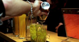 Der Verletzte ist vor dem Zwischenfall wegen ungeb&uuml;hrlichem Verhalten aus dem Club weggewiesen worden. 