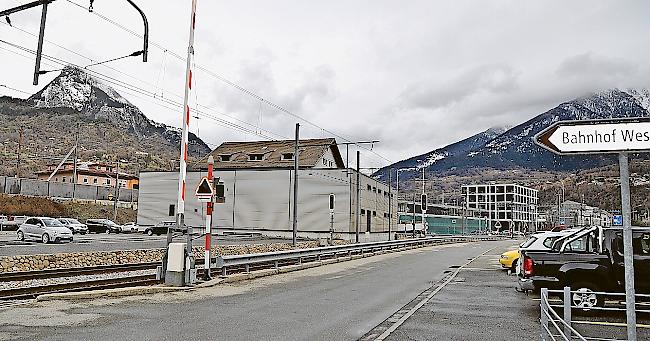 Das «Scheibendepot» (Bild Mitte) wird weichen, wenn das Quartier Bahnhof West neu überbaut wird.