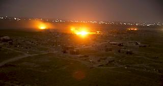 Vergangenen Montag wurden in Baghus, Syrien militante St&uuml;tzpunkte des Islamischen Staates angez&uuml;ndet, w&auml;hrend die von den USA unterst&uuml;tzten syrischen demokratischen Kr&auml;fte das restliche Territorium der Gruppe zerst&ouml;rten.