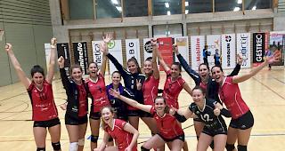 Jubel bei den Spielerinnen des VBC Visp.