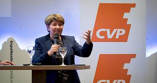 Bundesr&auml;tin Viola Amherd zeigt sich am Donnerstag in Naters zuversichtlich, dass die CVPO im Herbst gut abschneiden wird. 