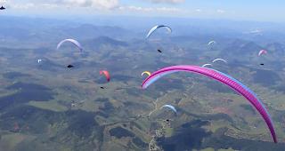Yael Margelisch am Paragliding World Cup 2019 in Brasilien. 