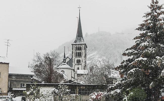 Unverhoffte weisse Pracht am 4 Apriltag