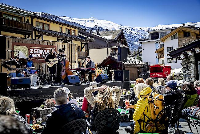 Tanya Barany aus Visperterminen durfte das Zermatt Unplugged 2019 eröffnen