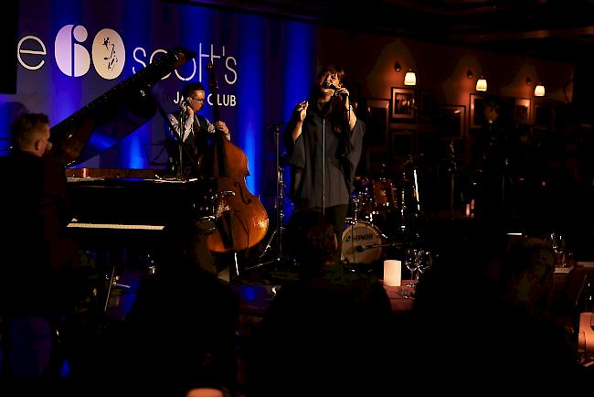 <b>Jazz Club.</b> In Ronnie Scotts Jazz Club gab es Livemusik zum Dreigänger.