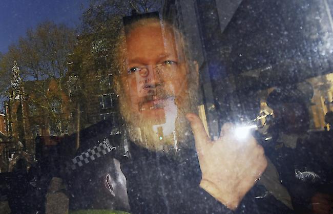 Festnahme. Die Polizei in London hat am Donnerstag den Wikileaks-Gründer Julian Assange in der Botschaft Ecuadors festgenommen.