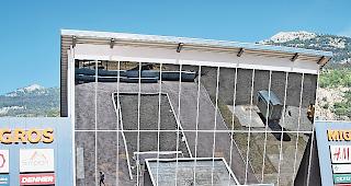 Simplon Center in Glis. Ein starker Anziehungspunkt von Migros Wallis  f&uuml;r die Oberwalliser Kundschaft.Foto wb