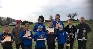 Stark. Die zehn Oberwalliser Jungschwinger zeigten am Sonntag am Freiburger Kantonalschwingfest gute Auftritte.