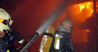 Wohnungsbrand in Aigle: Zwei Personen wurden &laquo;kurzzeitig zur Kontrolle&raquo; ins Spital eingeliefert. (Symbolbild)