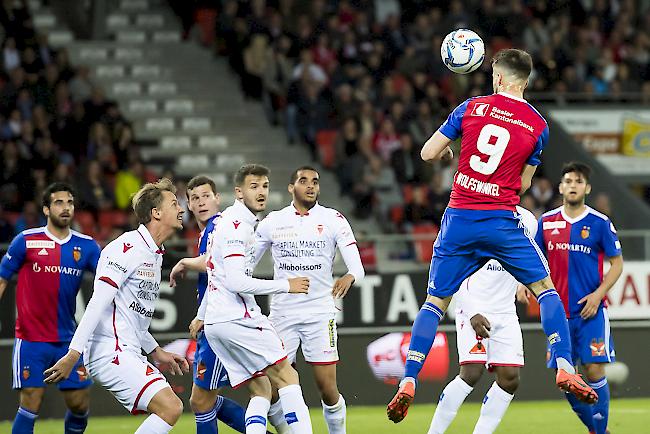 Van Wolfswinkel trifft per Kopf zum 0:1, der Anfang vom Ende für den FC Sitten.