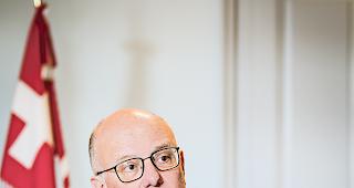 R&uuml;cktritt aus gesundheitlichen Gr&uuml;nden. Der Walliser/Waadtl&auml;nder Doppelb&uuml;rger Philippe Rebord amtet noch bis Ende Jahr als Chef der Schweizer Armee.Foto wb/alain amherd