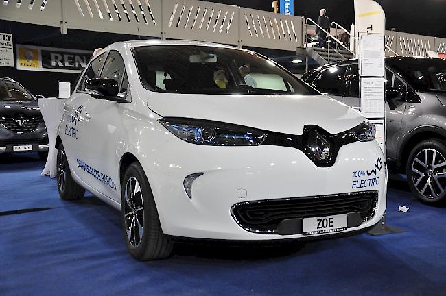 <b>Impressionen vom Samstag.</b> Ganz nach dem Motto «Die digitale moderne Mobilität» dürfen natürlich Elektroautos auch nicht fehlen. Zum Beispiel der Renault Zoe ...