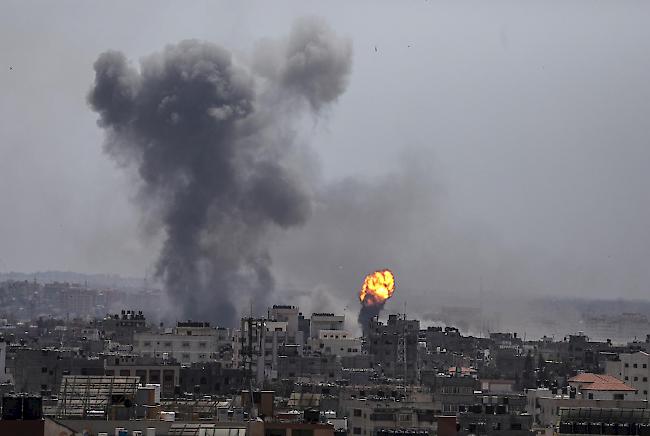 Konfliktzone. Im Gazastreifen eskaliert die Gewalt erneut. Palästinenser beschossen Israel mit Raketen. Im Gegenzug erfolgten Luftangriffe auf palästinensische Ziele.