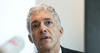 Bundesanwalt Michael Lauber steht wegen informeller Treffen mit Fifa-Chef Gianni Infantino in der Kritik.