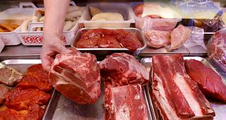 Schweizer Haushalte kaufen vor allem auch teureres und edleres Fleisch als die Konsumenten in Deutschland. 