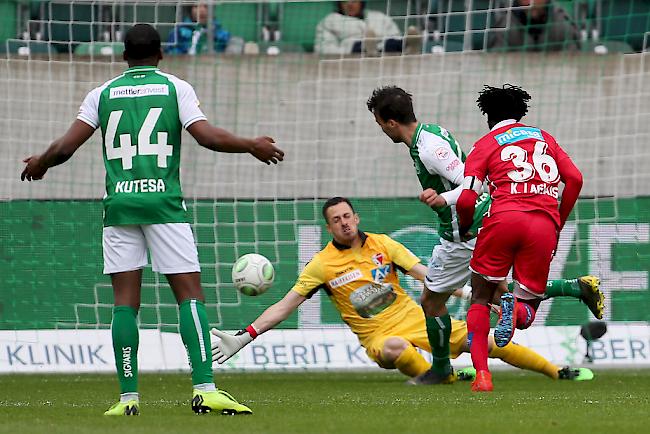 Der FC Sitten verliert in St. Gallen mit 2:1.