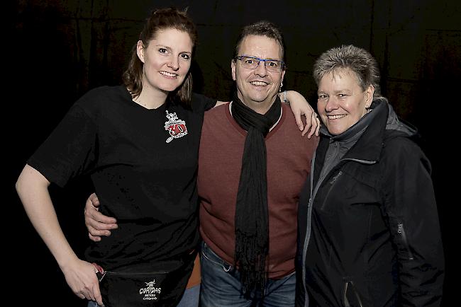 Marielle (27), Cyrill (48) und Jacqueline Brigger (48), Grächen.