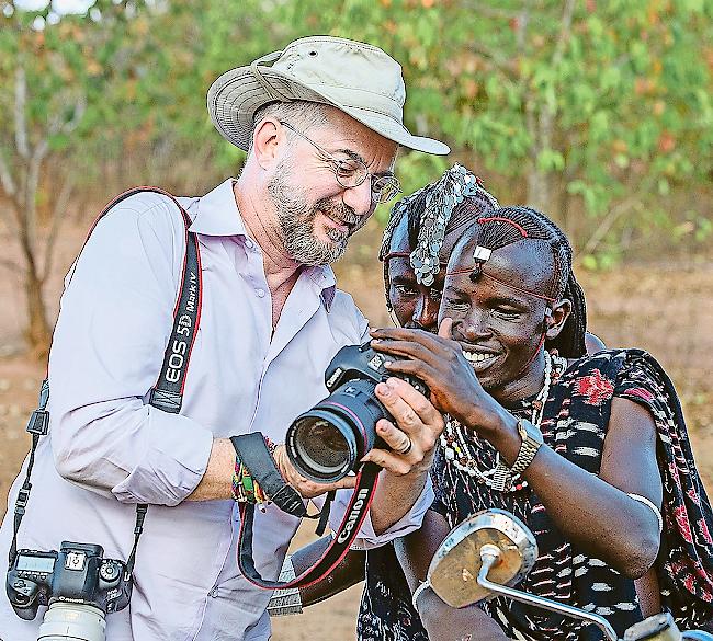 Patrick Rohr bei den Massai in Kenia...