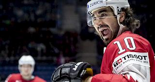 Doppel-Torsch&uuml;tze.&nbsp;Andres Amb&uuml;hl erzielte das 1:0 und das 4:0. Foto Keystone