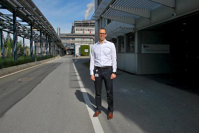 Verantwortlich. Der 43-jährige Rob de Hooge ist seit eineinhalb Jahren für die Geschicke des DSM-Werkes in Lalden zuständig.